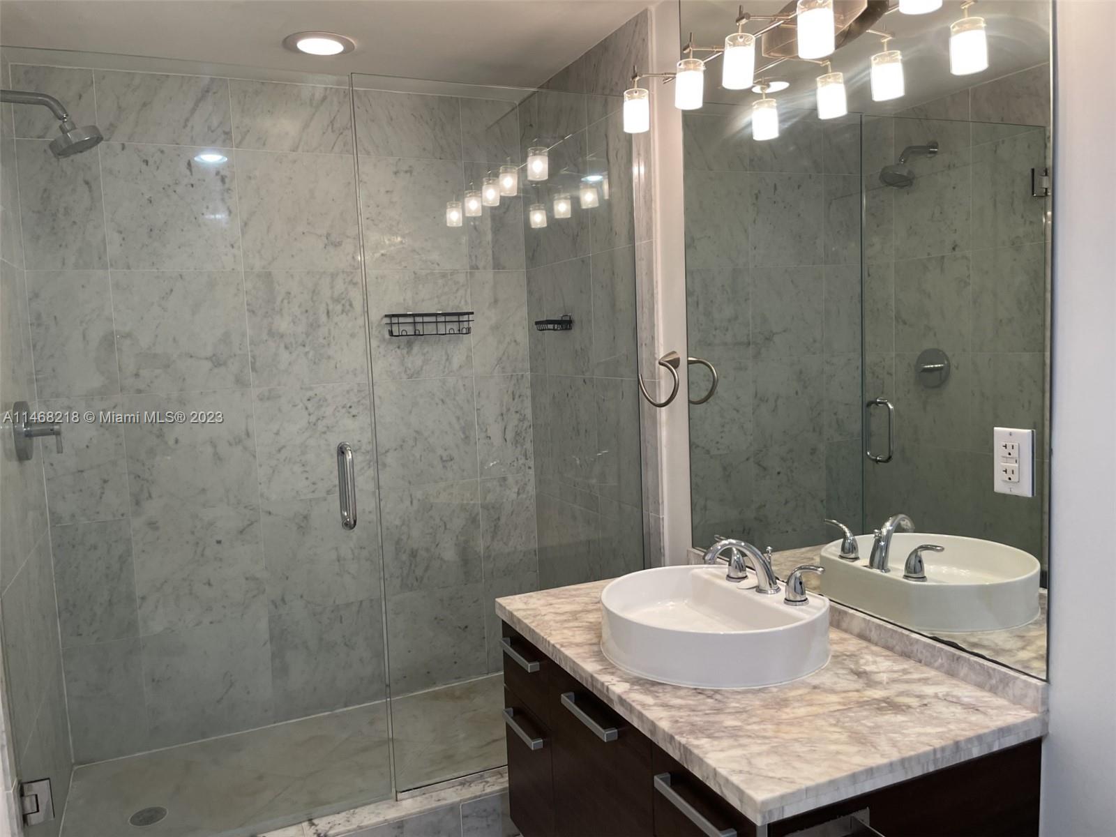 VIZCAYNE SOUTH CONDO - Residential Lease