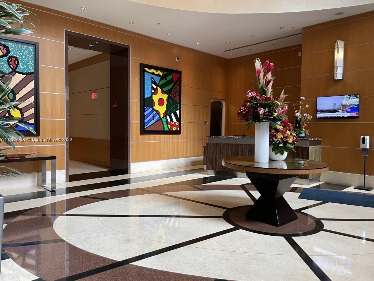 VIZCAYNE SOUTH CONDO - Residential Lease