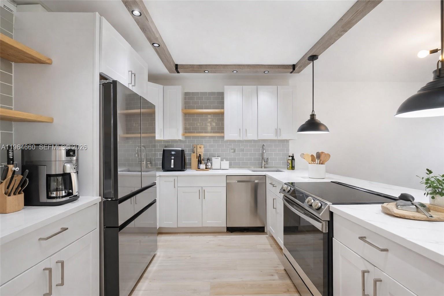 OLYMPUS CONDO PHASE - Residential