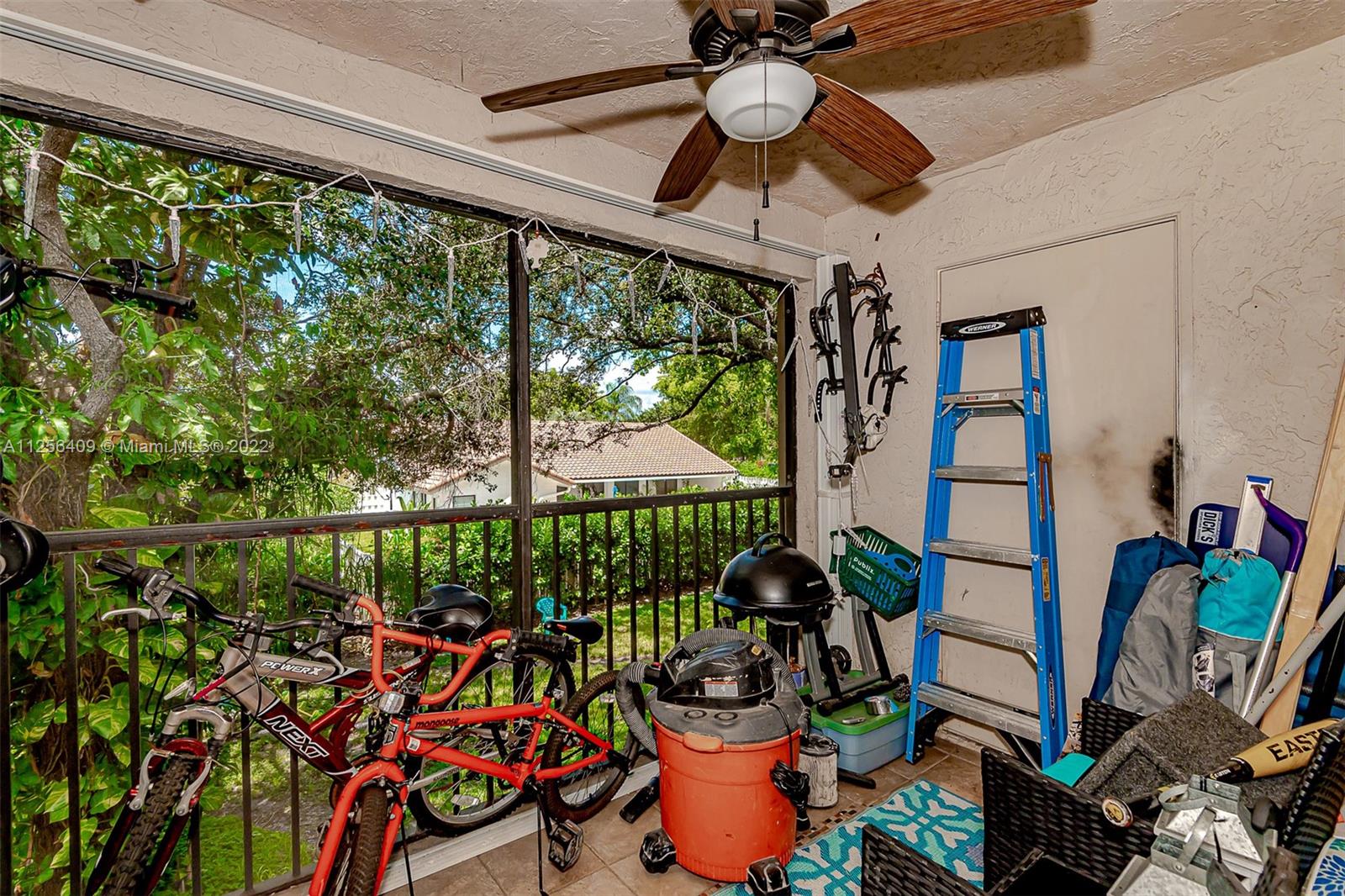 ROYAL GRENADIER 2 CONDO - Residential