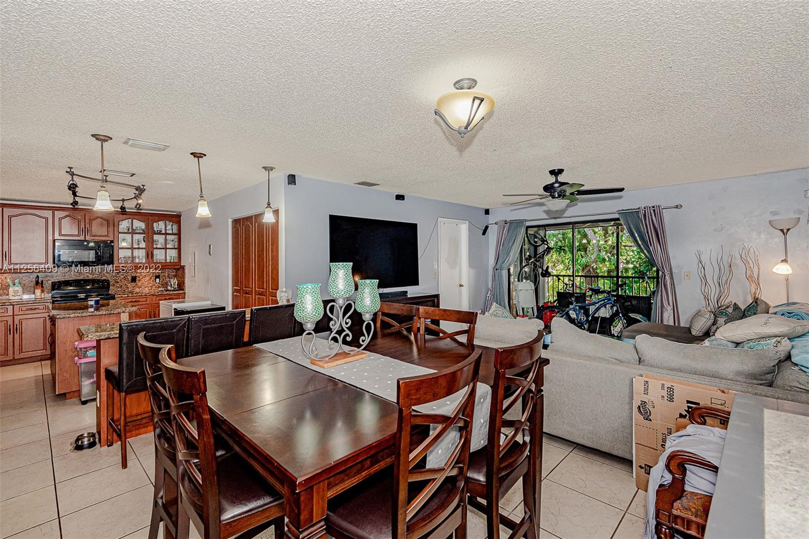 ROYAL GRENADIER 2 CONDO - Residential
