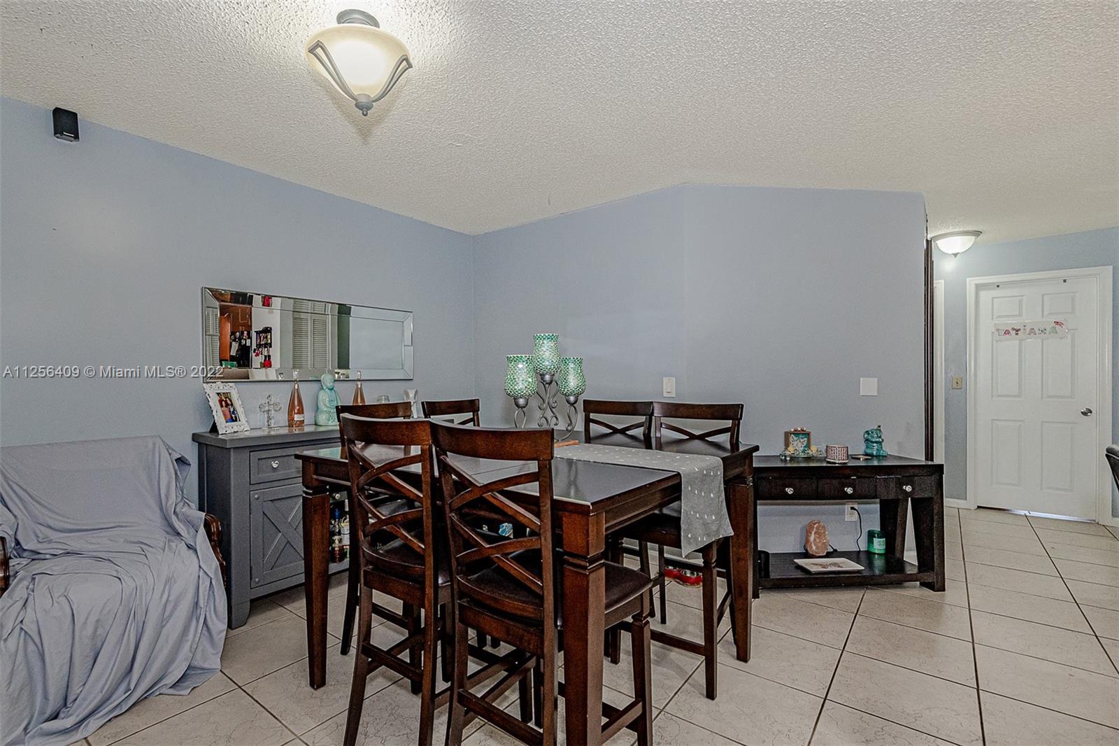 ROYAL GRENADIER 2 CONDO - Residential