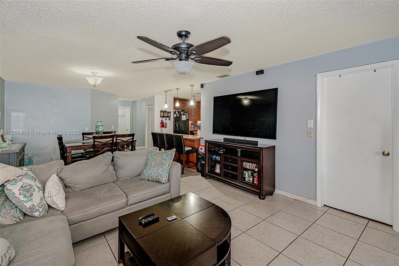 ROYAL GRENADIER 2 CONDO - Residential