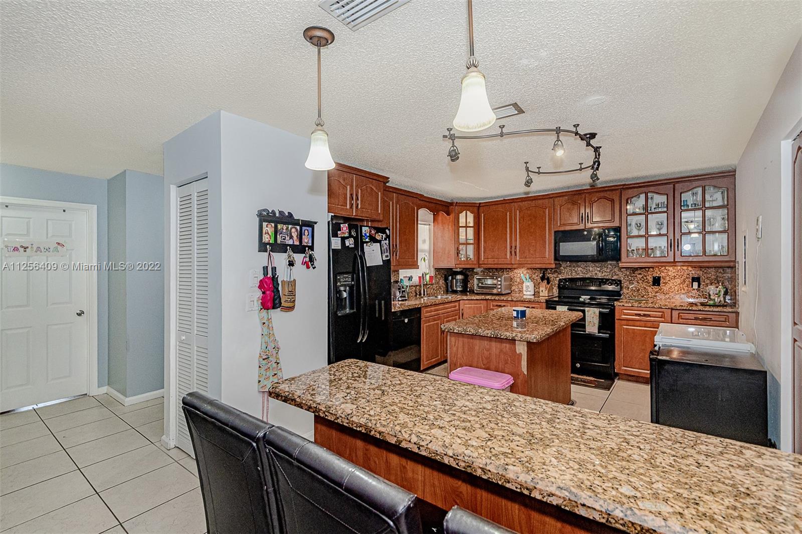 ROYAL GRENADIER 2 CONDO - Residential