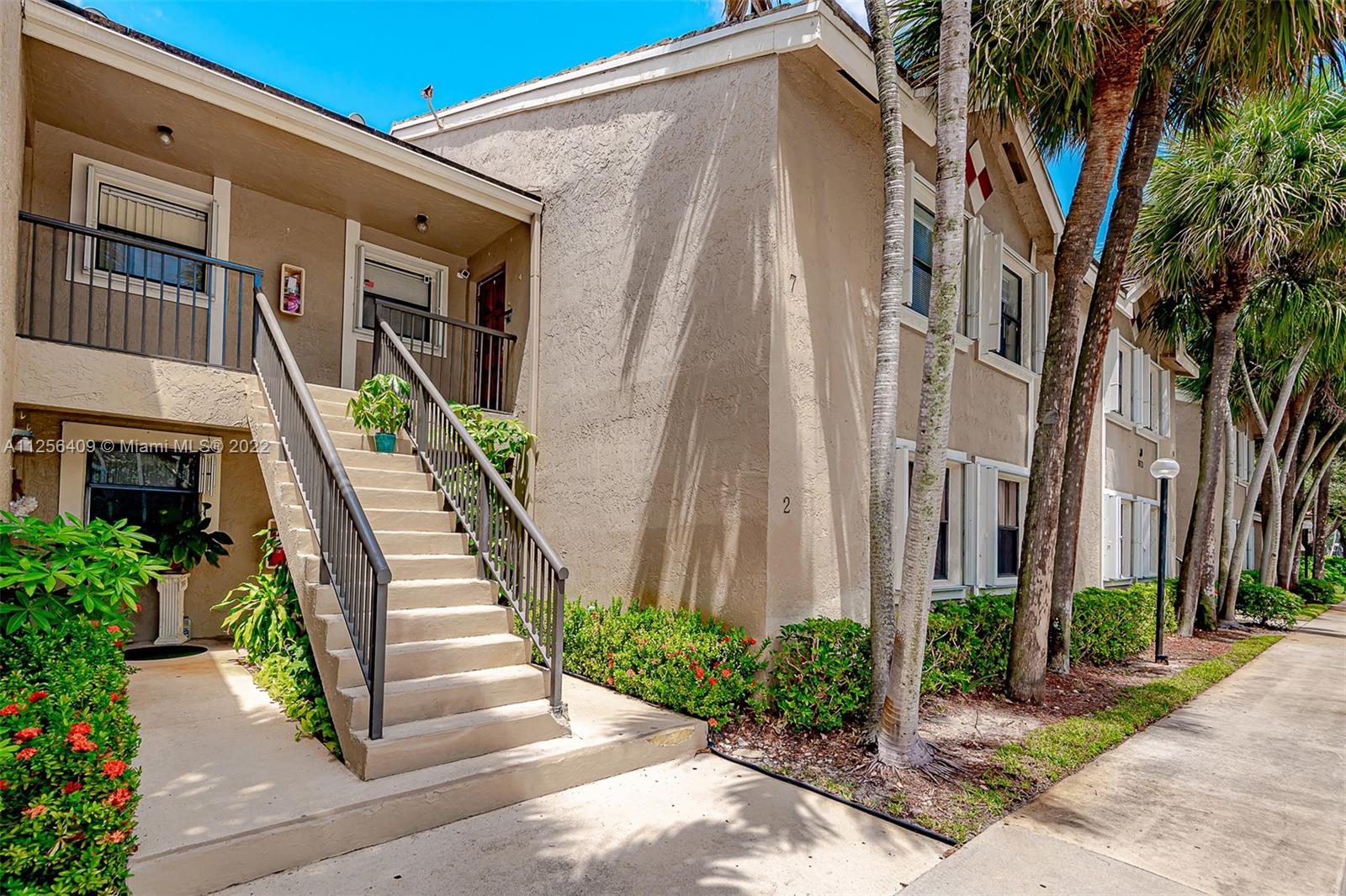 ROYAL GRENADIER 2 CONDO - Residential