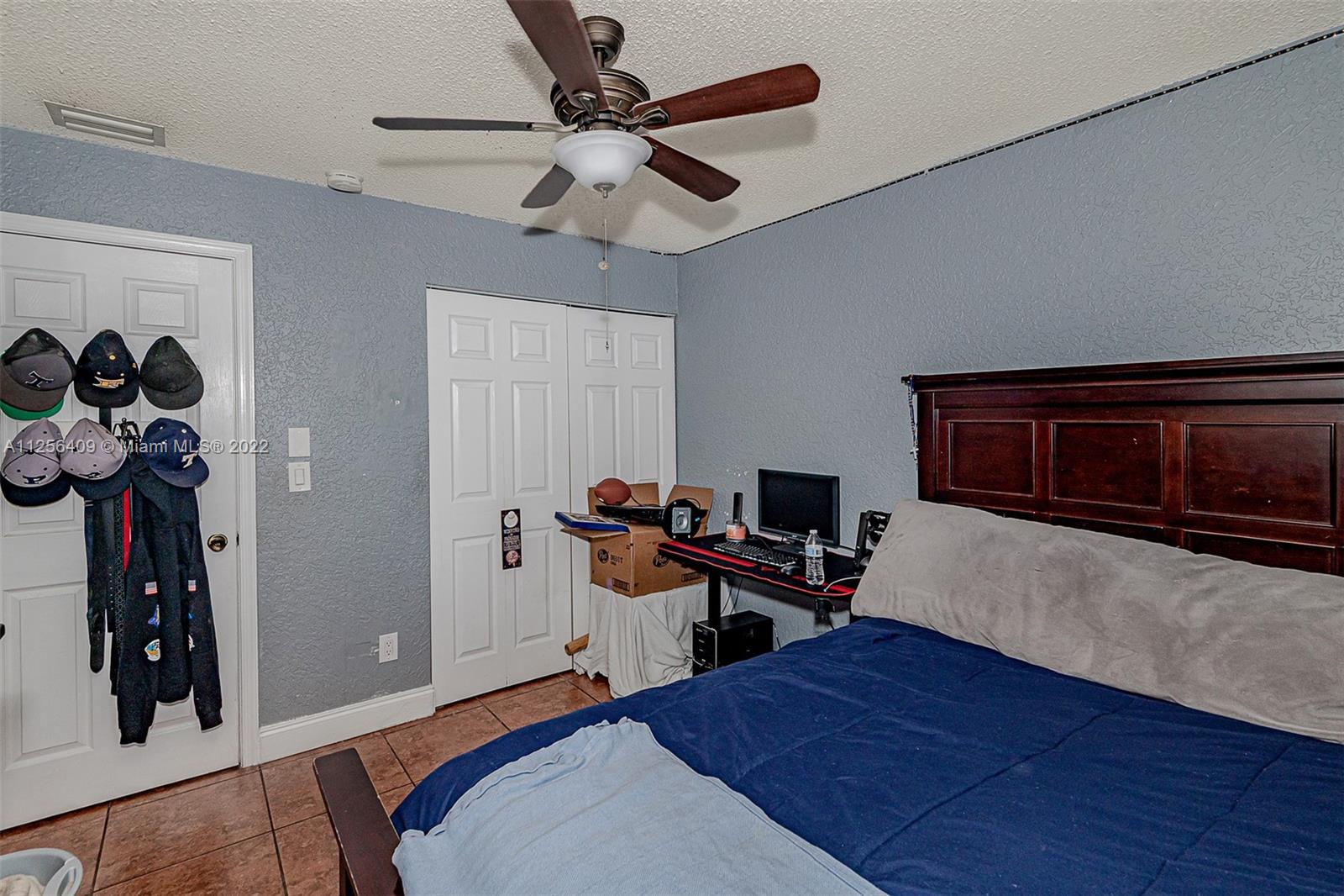 ROYAL GRENADIER 2 CONDO - Residential
