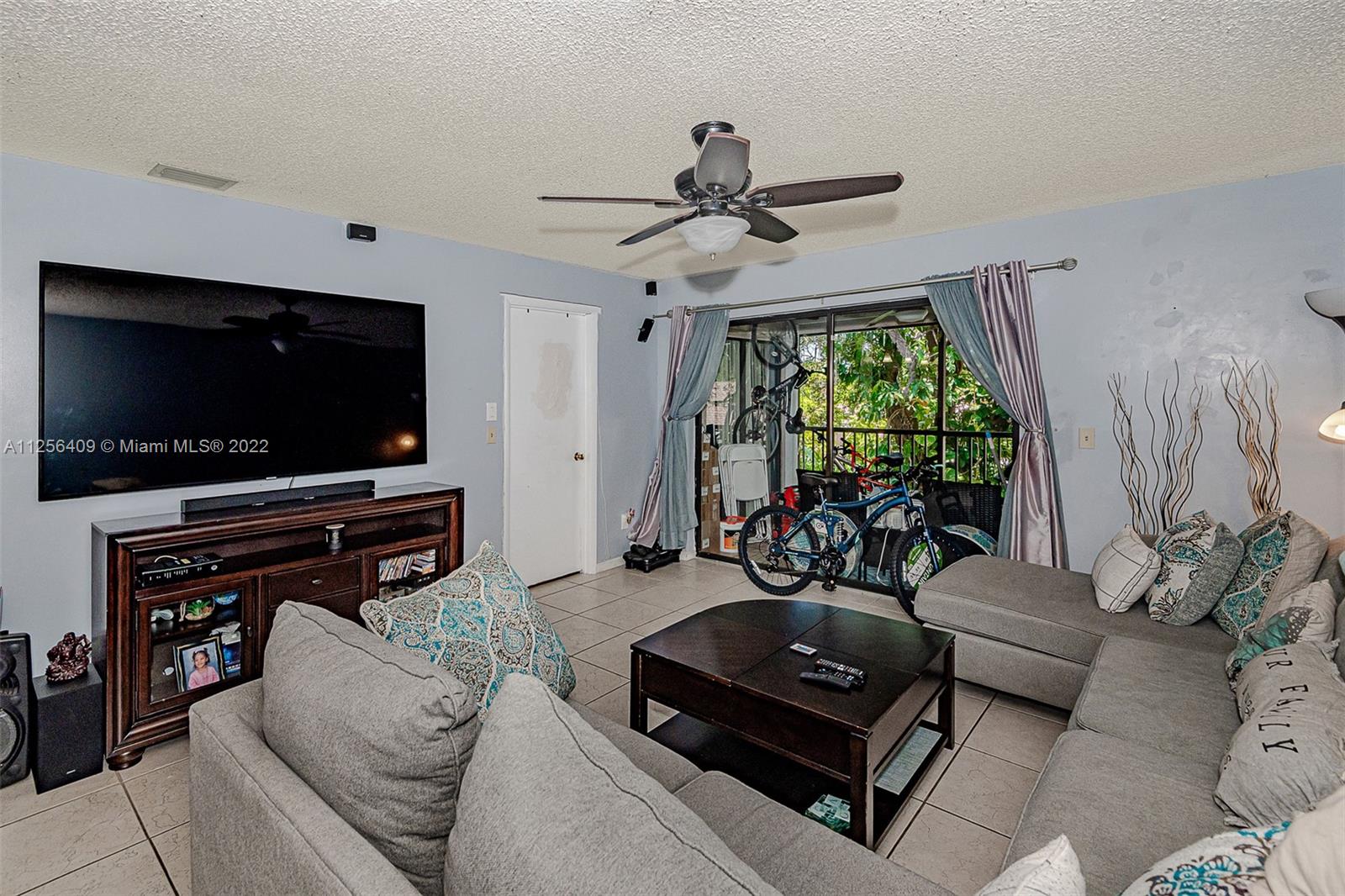 ROYAL GRENADIER 2 CONDO - Residential