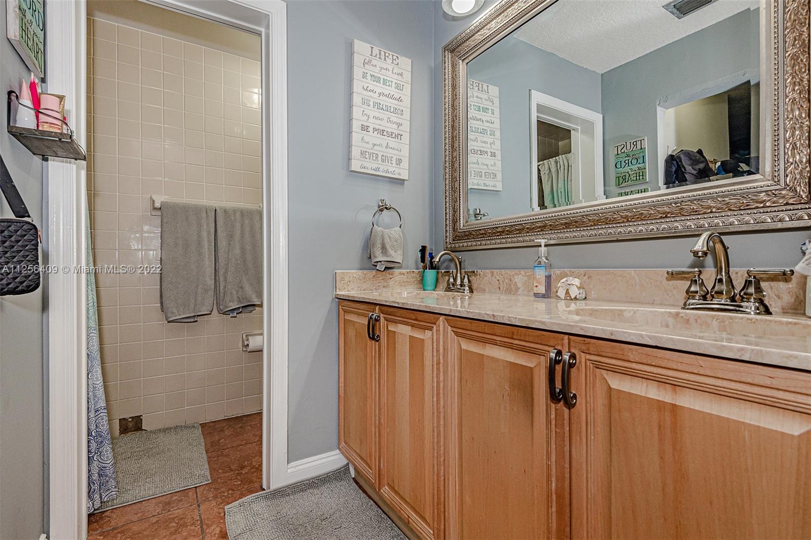 ROYAL GRENADIER 2 CONDO - Residential