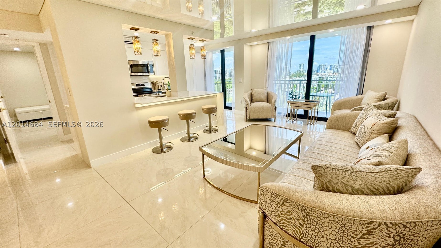 WINSTON TOWERS 600 CONDO - Residential