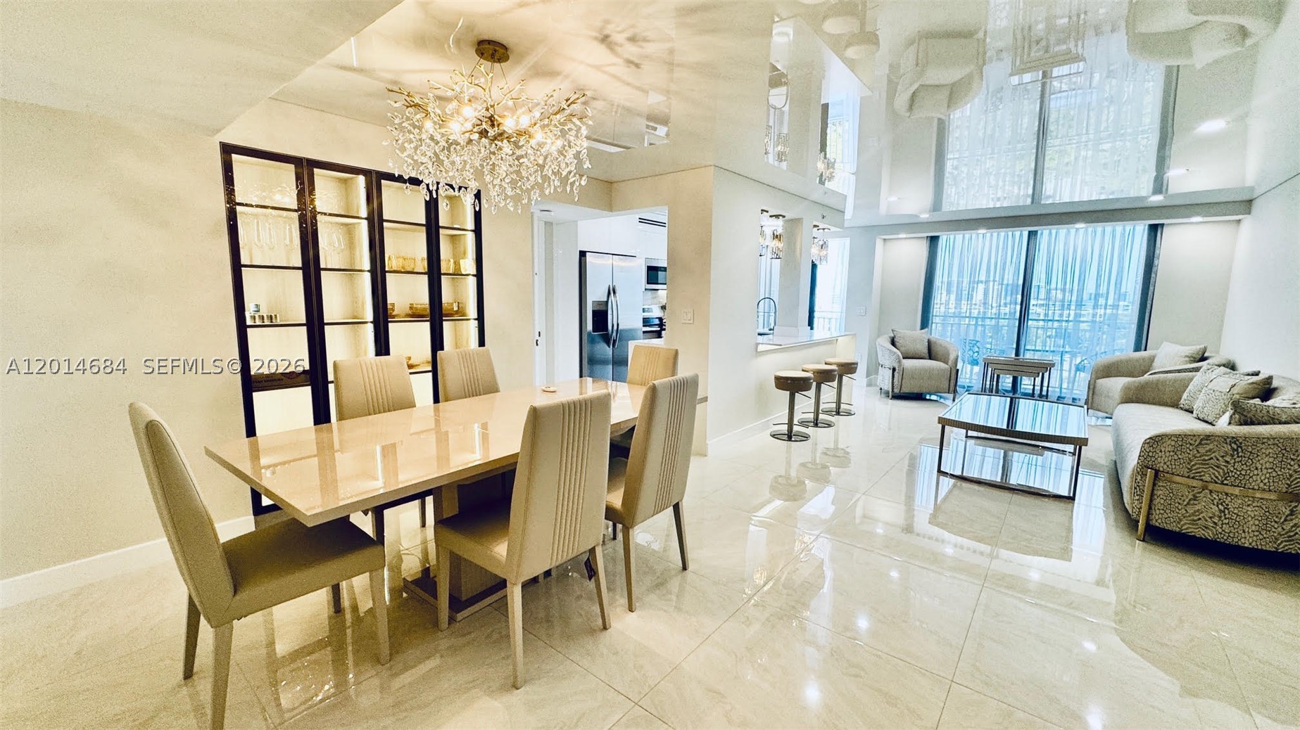 WINSTON TOWERS 600 CONDO - Residential