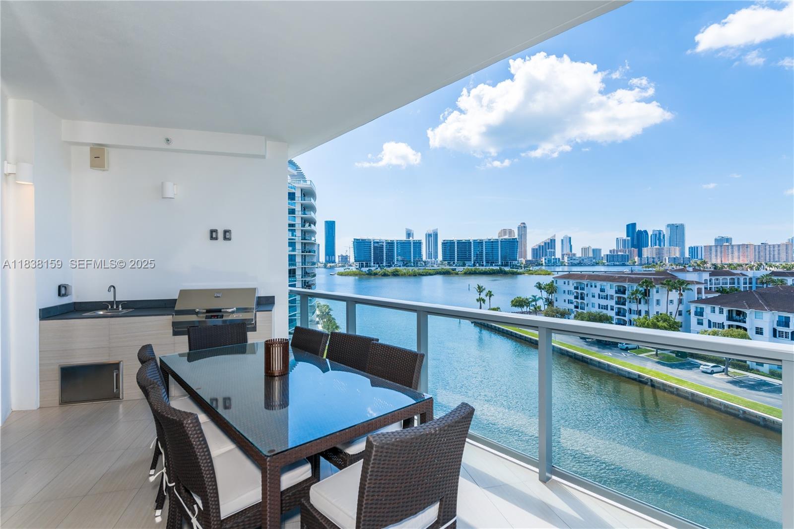ECHO CONDO - Residential