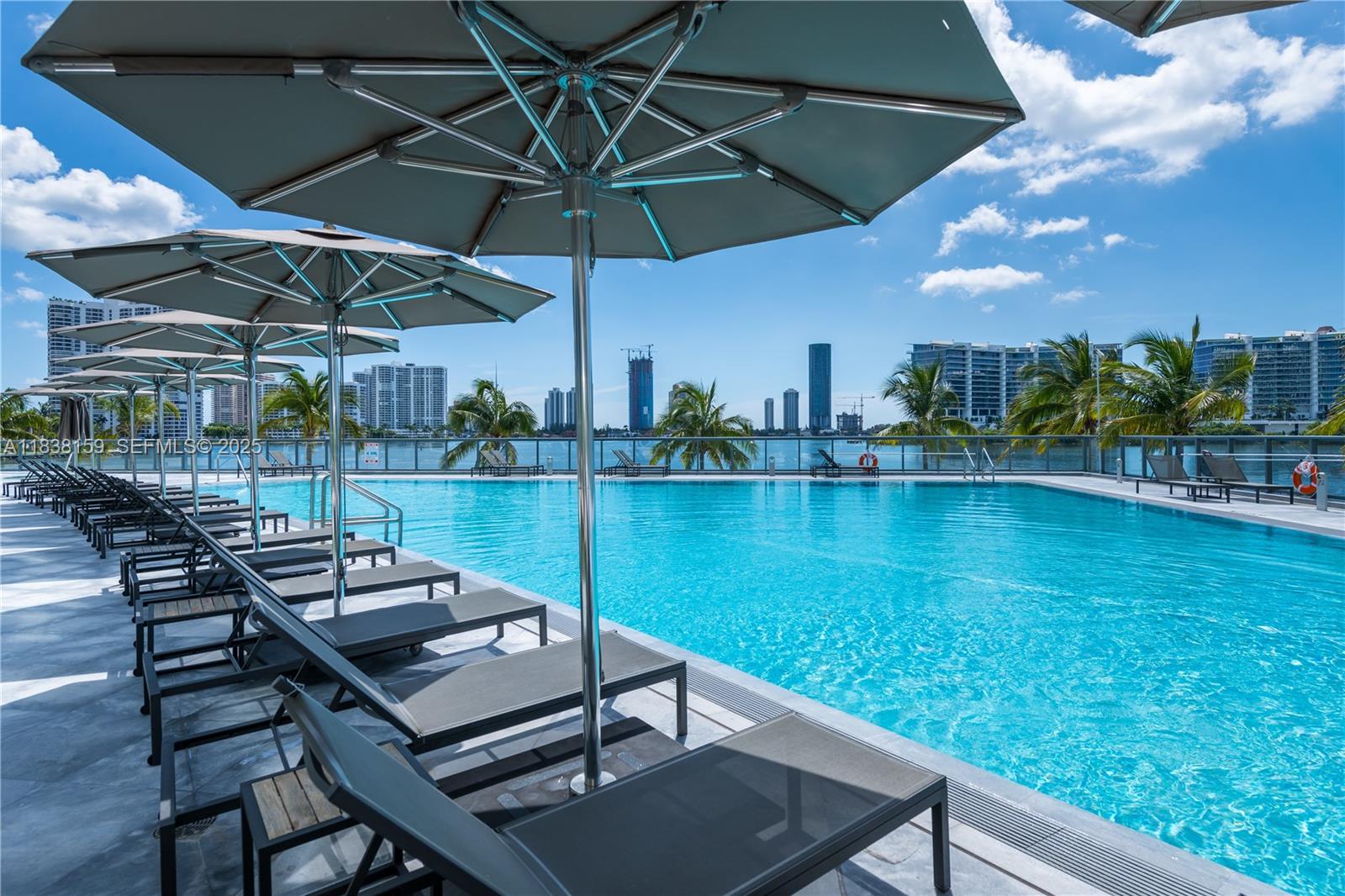 ECHO CONDO - Residential