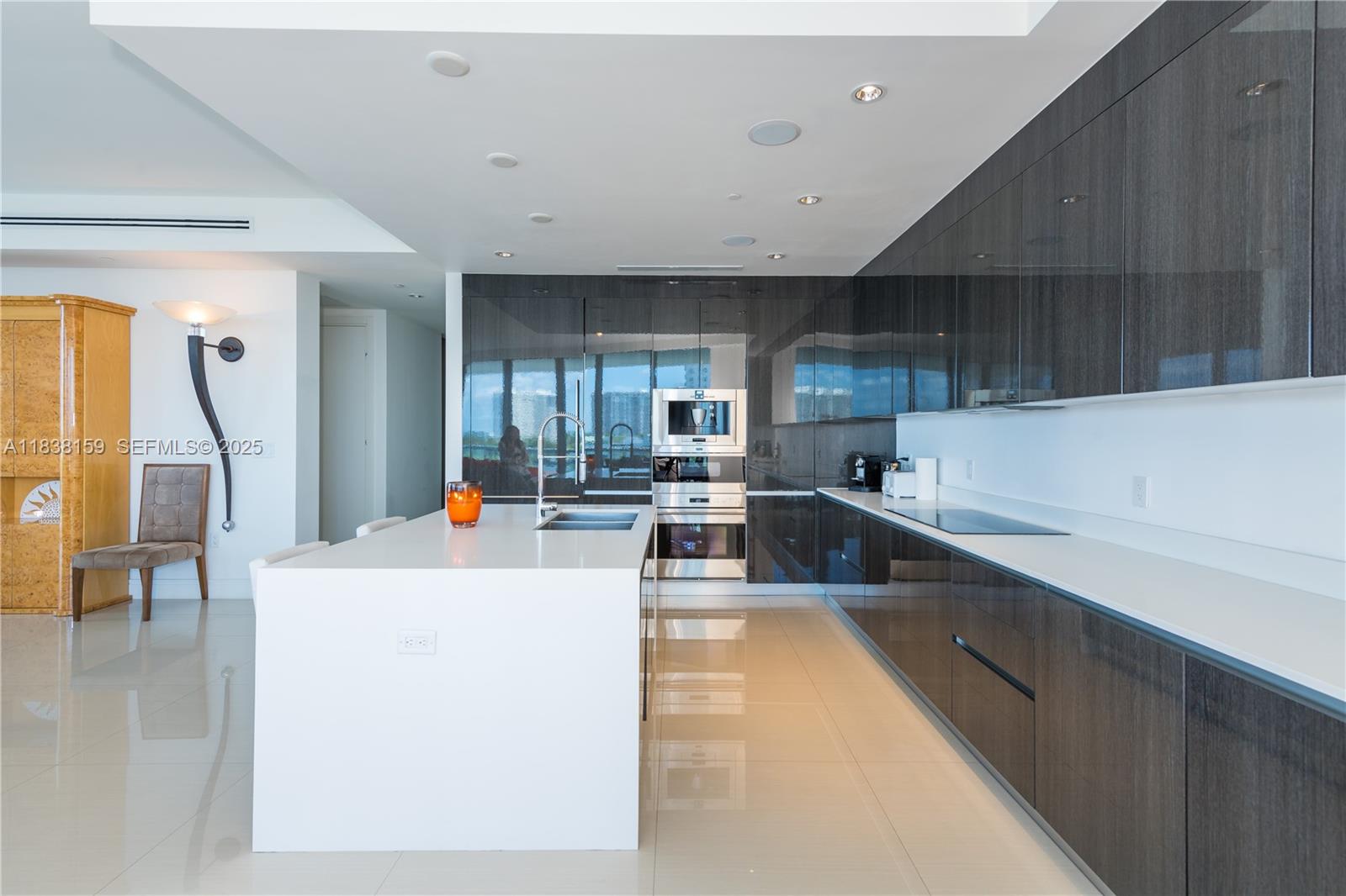 ECHO CONDO - Residential