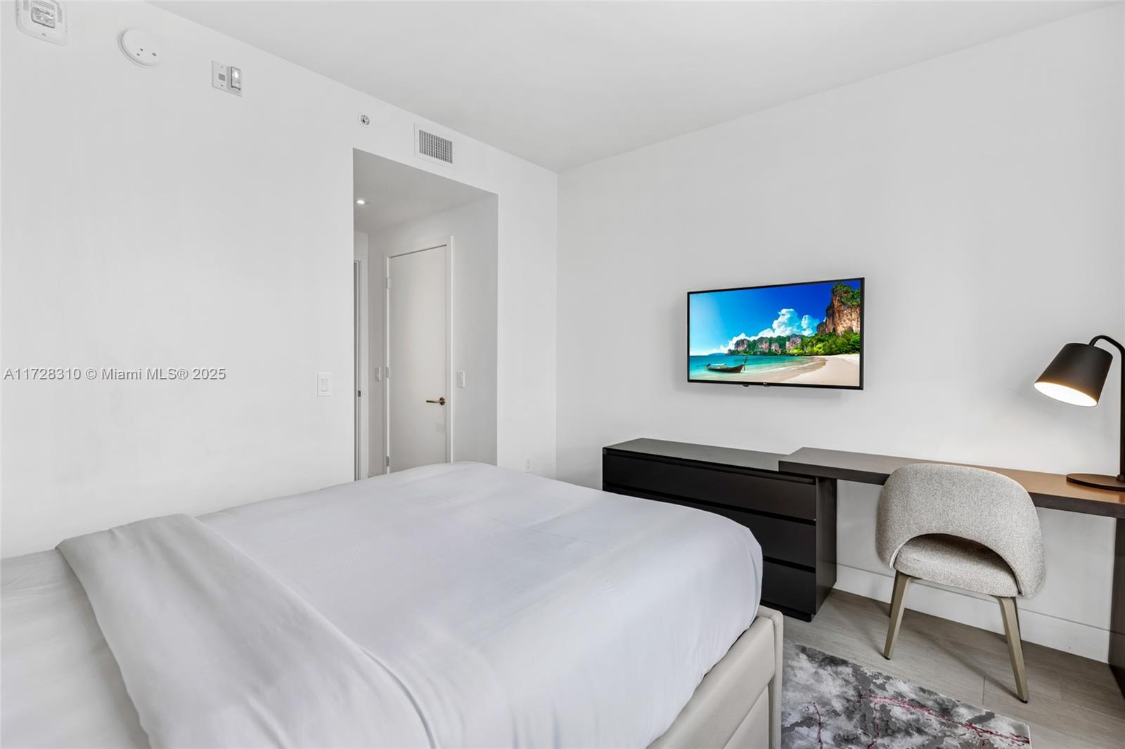 4010 SOUTH OCEAN CONDO - Residential