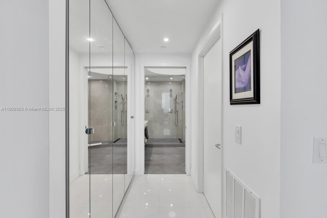 THE ATRIUM AT AVENTURA - Residential