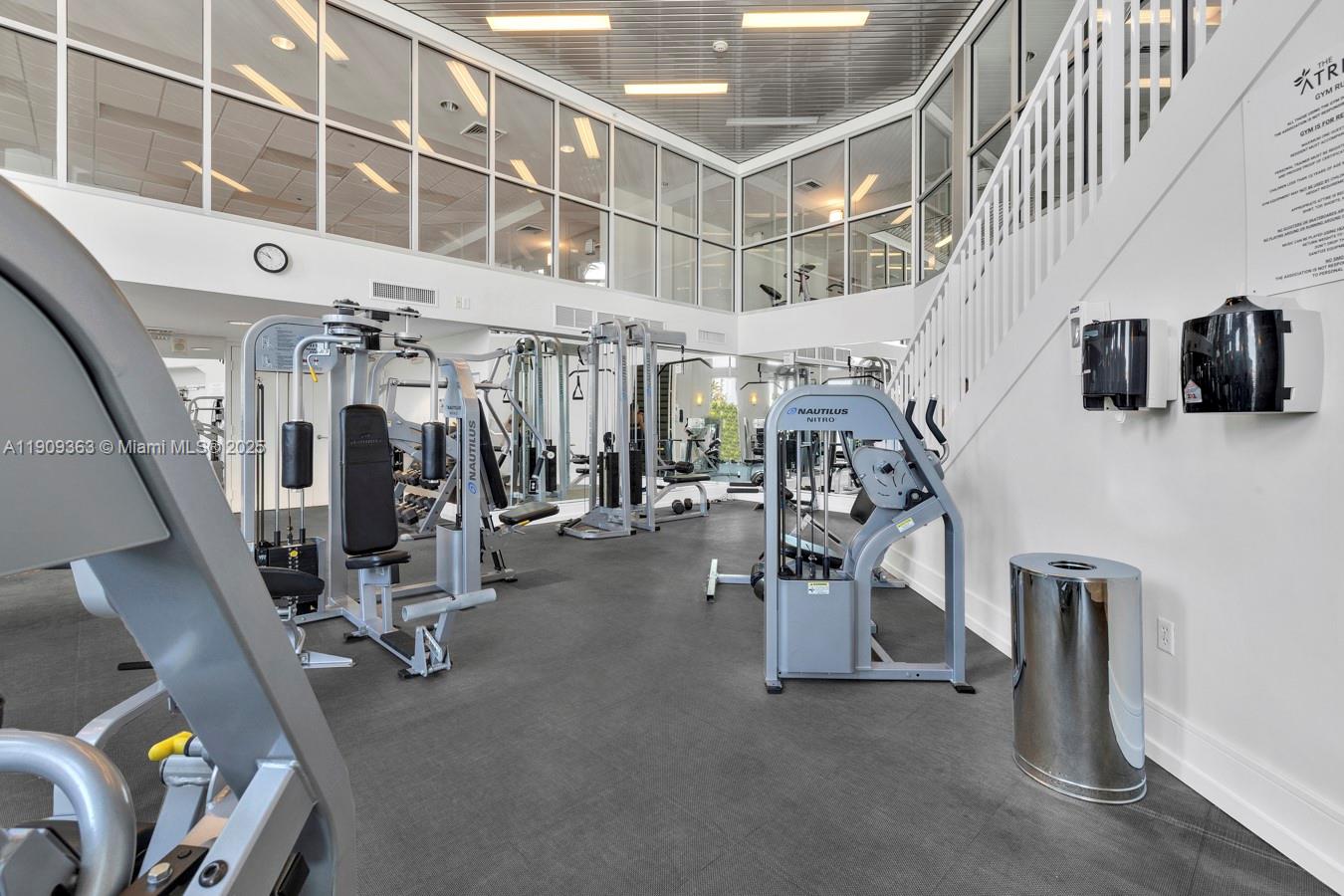 THE ATRIUM AT AVENTURA - Residential