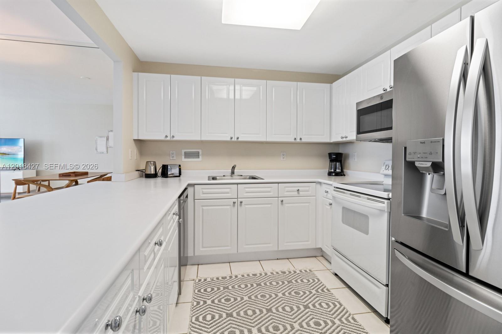 RONEY PALACE CONDO - Residential