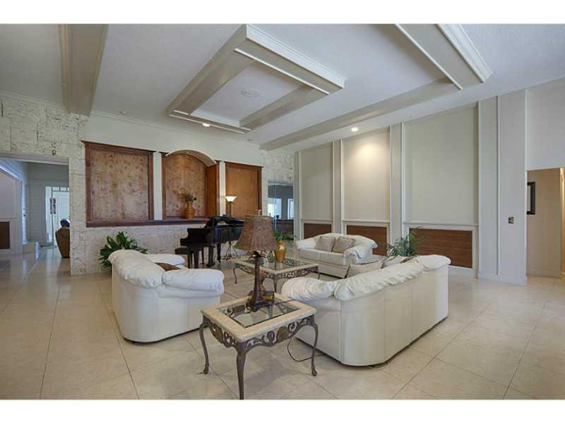 GOLDEN ISLES - Residential Lease