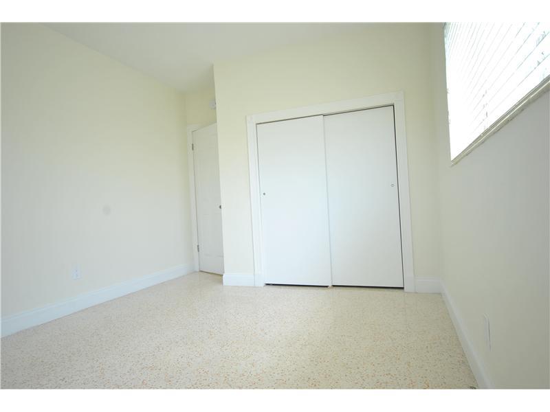 BISCAYNE BEACH SUB - Residential Lease