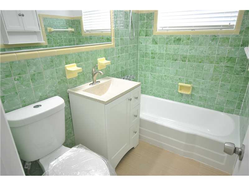 BISCAYNE BEACH SUB - Residential Lease