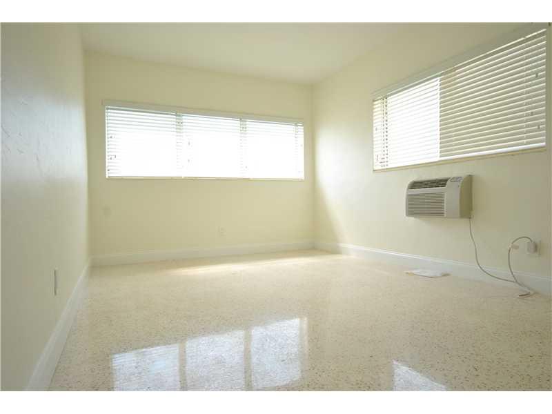 BISCAYNE BEACH SUB - Residential Lease