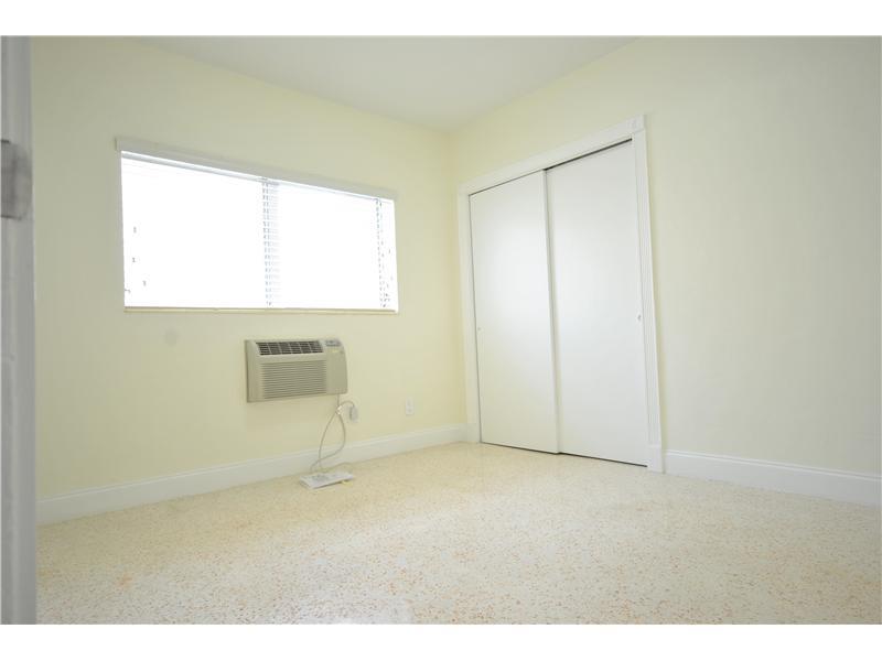 BISCAYNE BEACH SUB - Residential Lease
