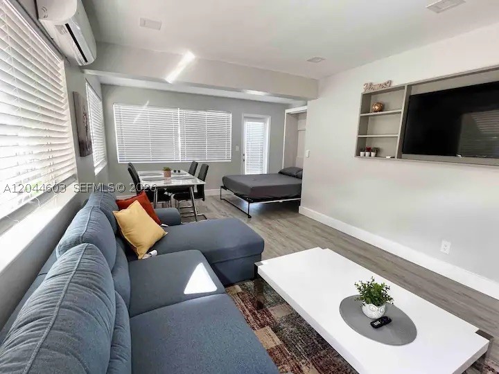 HOLLYWOOD SOUTH SIDE ADD - Residential Income