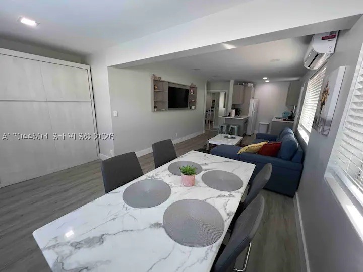HOLLYWOOD SOUTH SIDE ADD - Residential Income