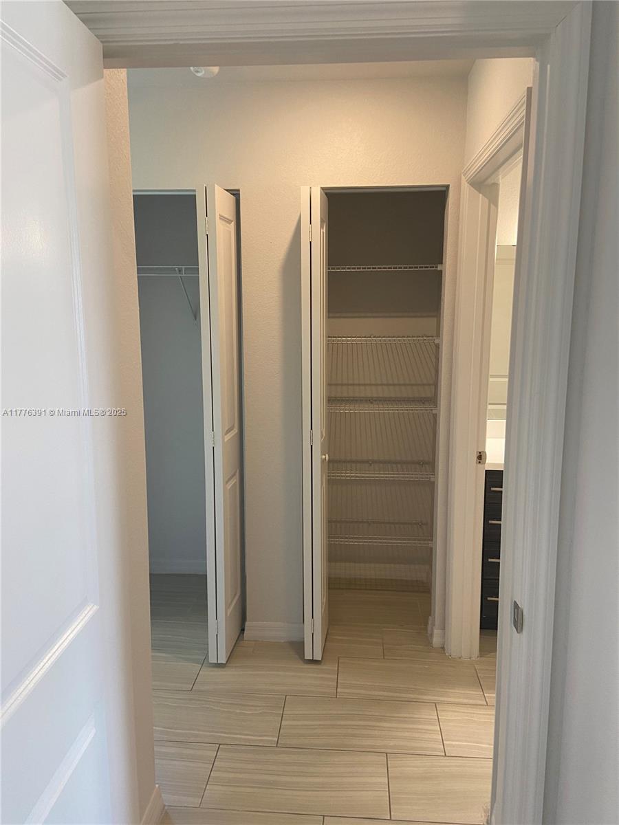 Bryan Sub Lts 1, 2 Blk 59 - Residential Lease