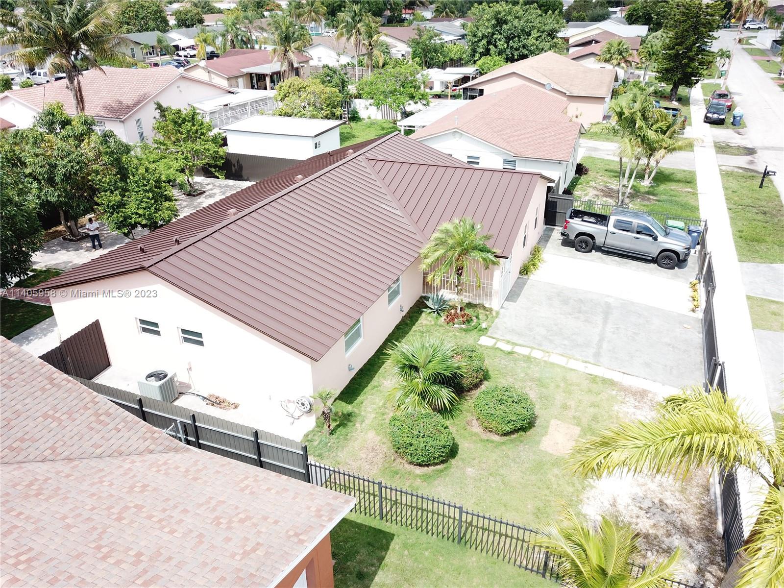 MEADOW WOOD MANOR SEC 7 - Residential