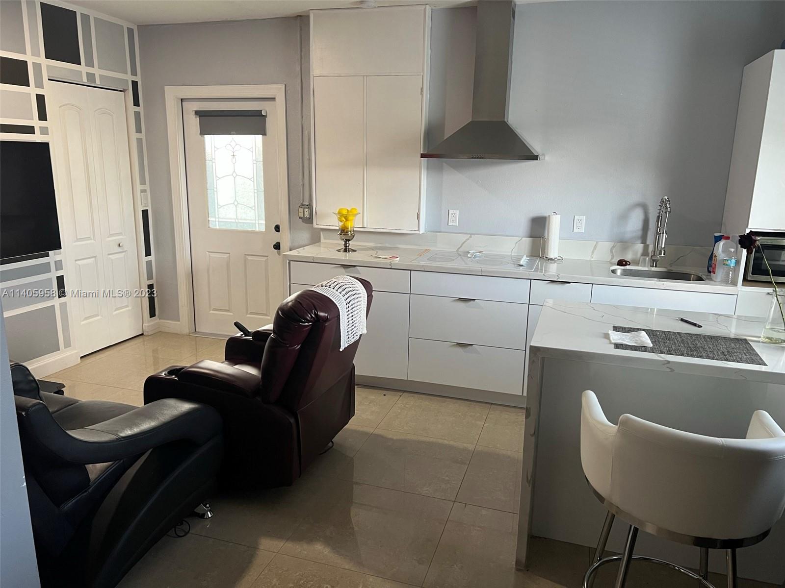 MEADOW WOOD MANOR SEC 7 - Residential