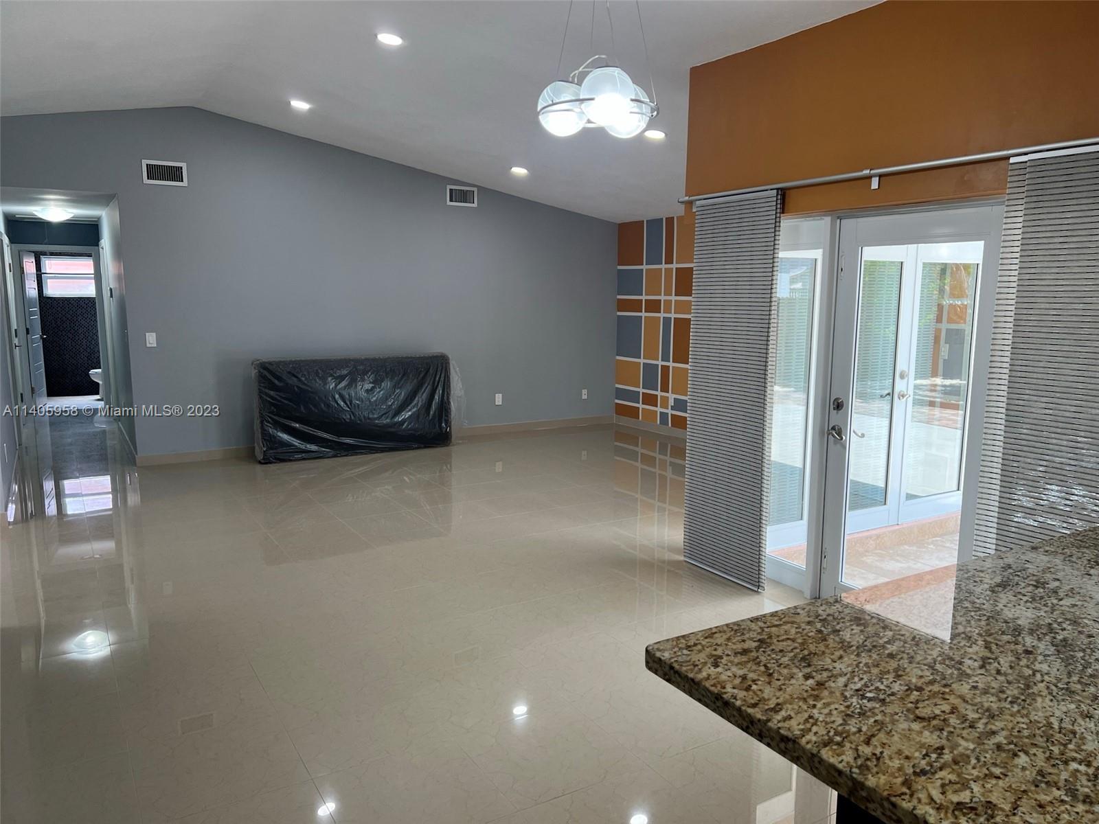 MEADOW WOOD MANOR SEC 7 - Residential
