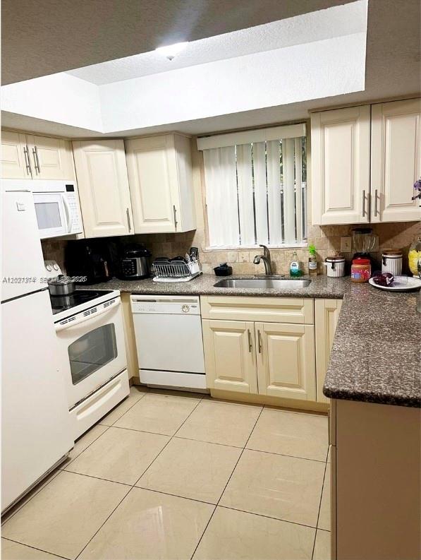 TAM OSHANTER GARDENS FAMI - Residential