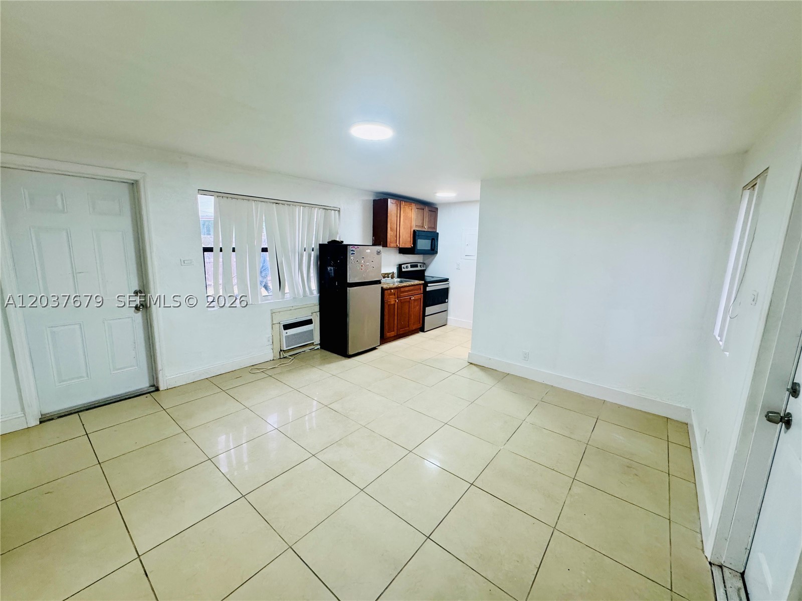 LINCOLN PARK ADD TO HOMES - Residential Lease