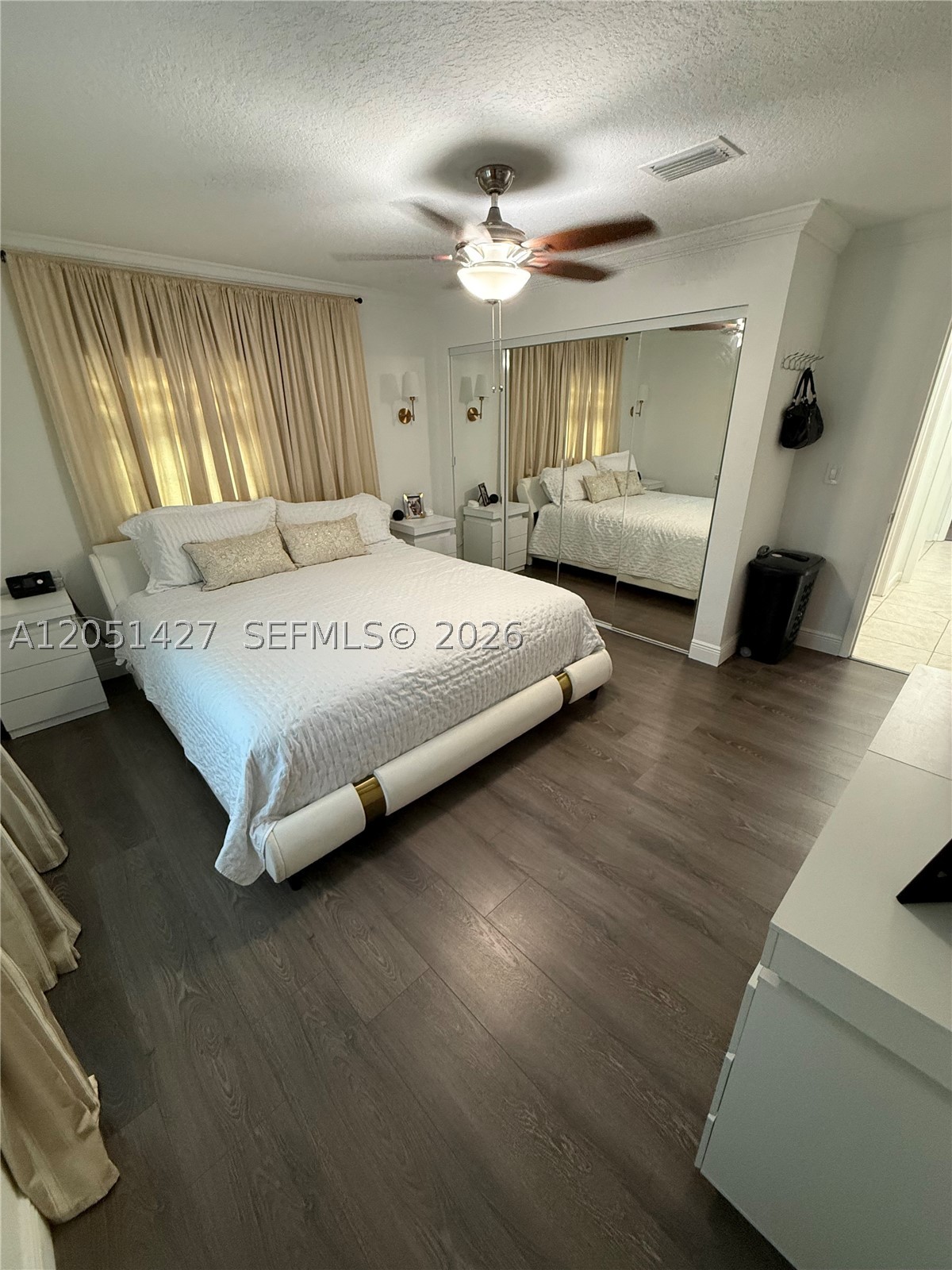 HOMESTEAD LAKES FARMLIFE - Residential Lease