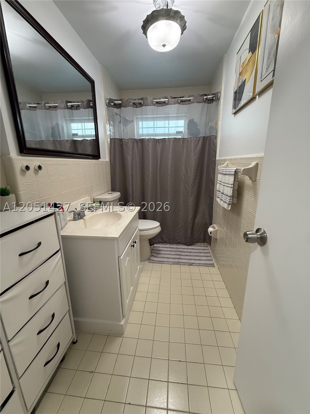 HOMESTEAD LAKES FARMLIFE - Residential Lease