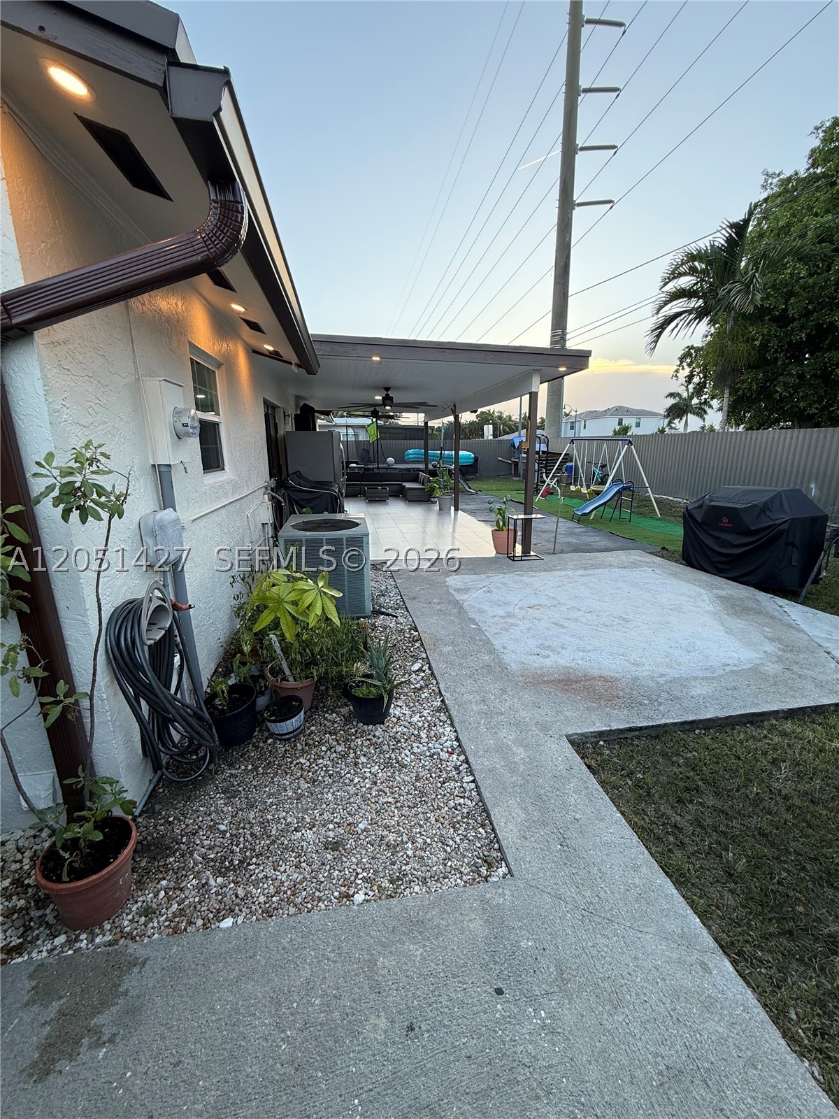 HOMESTEAD LAKES FARMLIFE - Residential Lease
