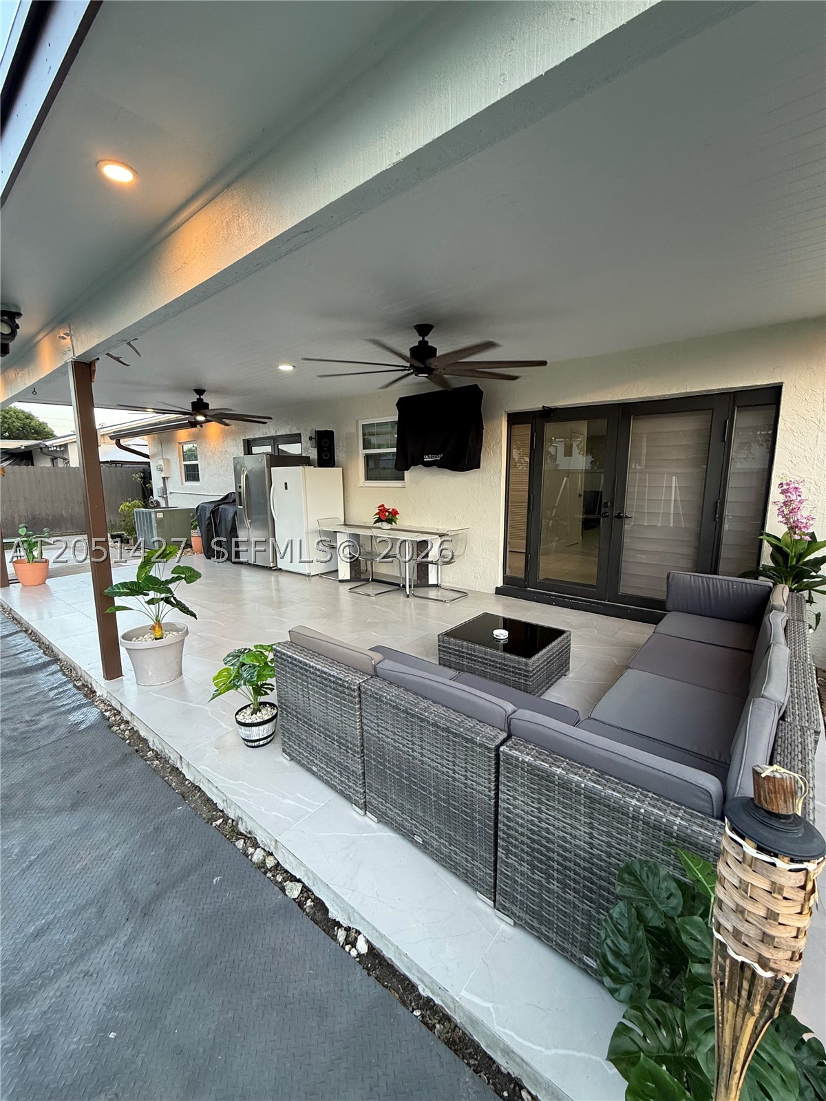 HOMESTEAD LAKES FARMLIFE - Residential Lease