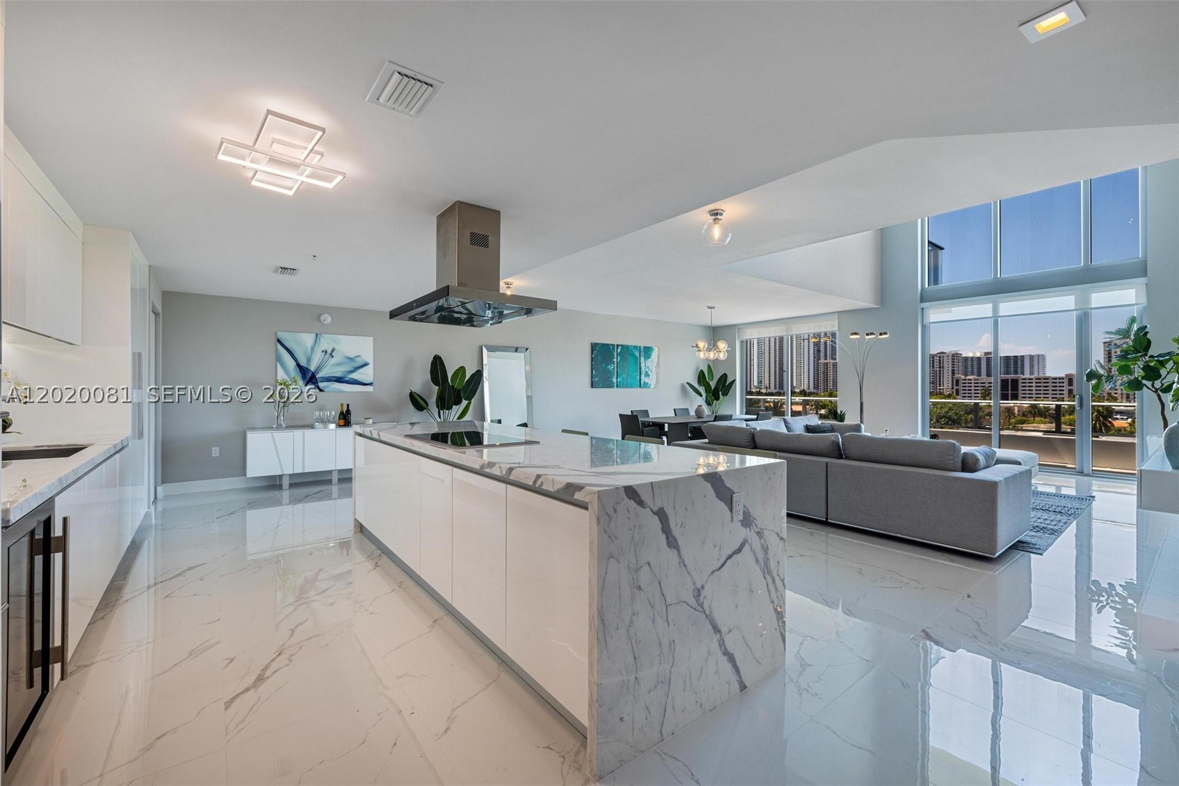 PARQUE TOWERS CONDO - Residential