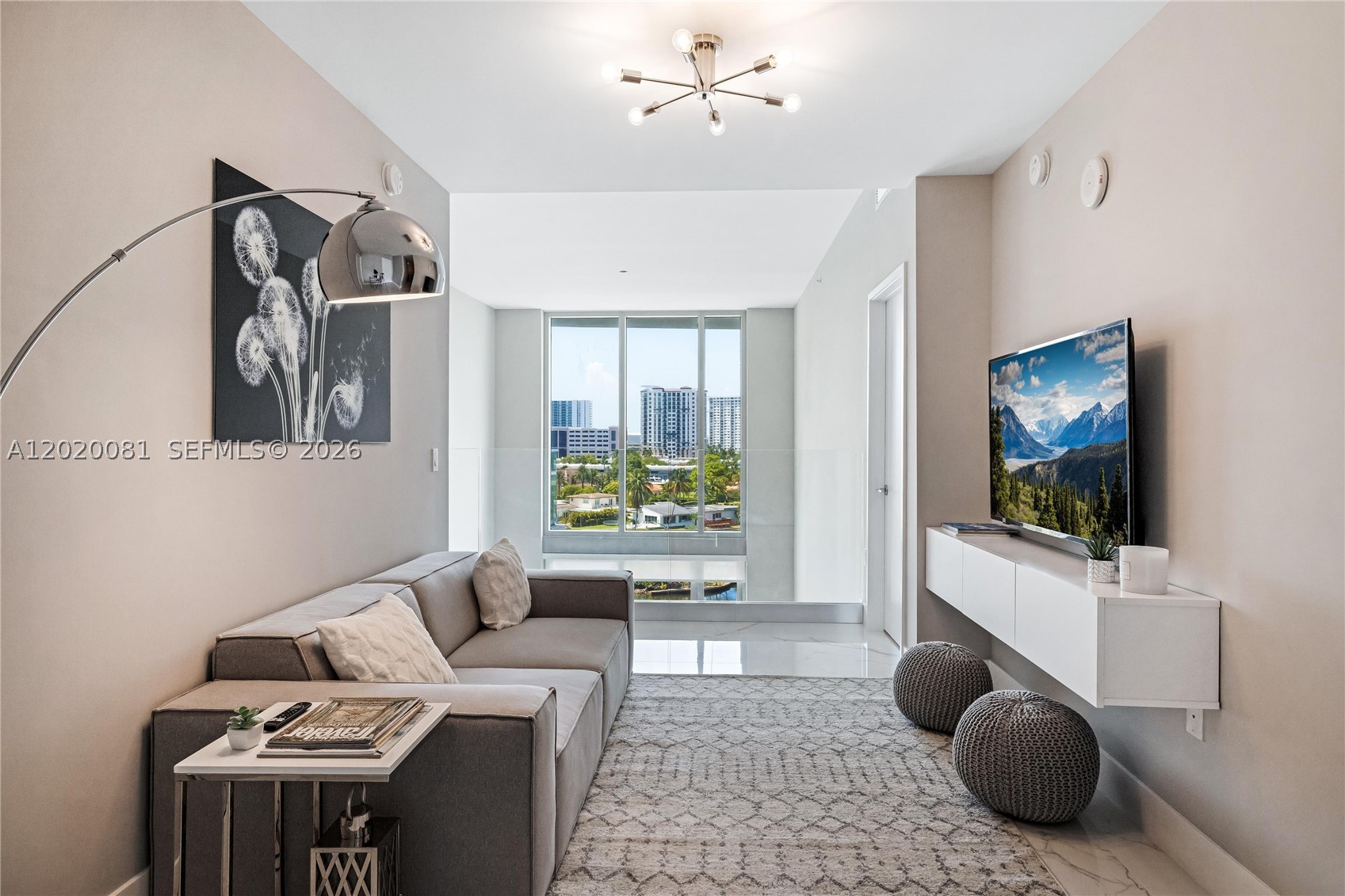 PARQUE TOWERS CONDO - Residential