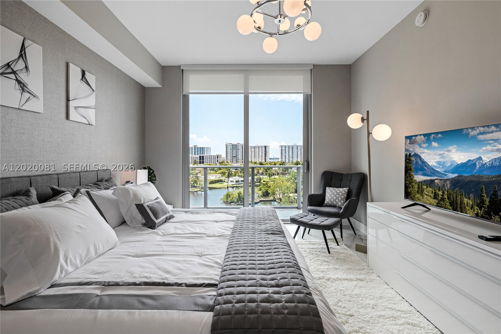 PARQUE TOWERS CONDO - Residential