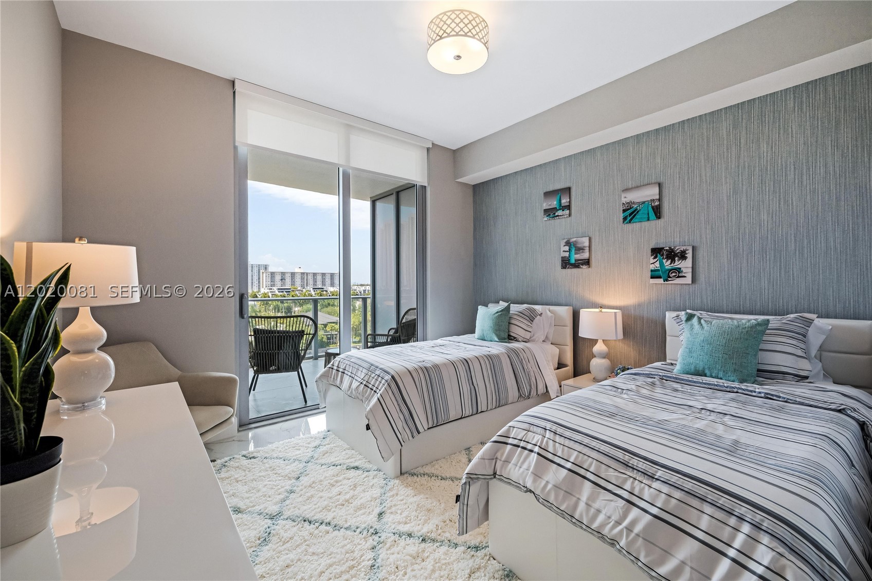 PARQUE TOWERS CONDO - Residential
