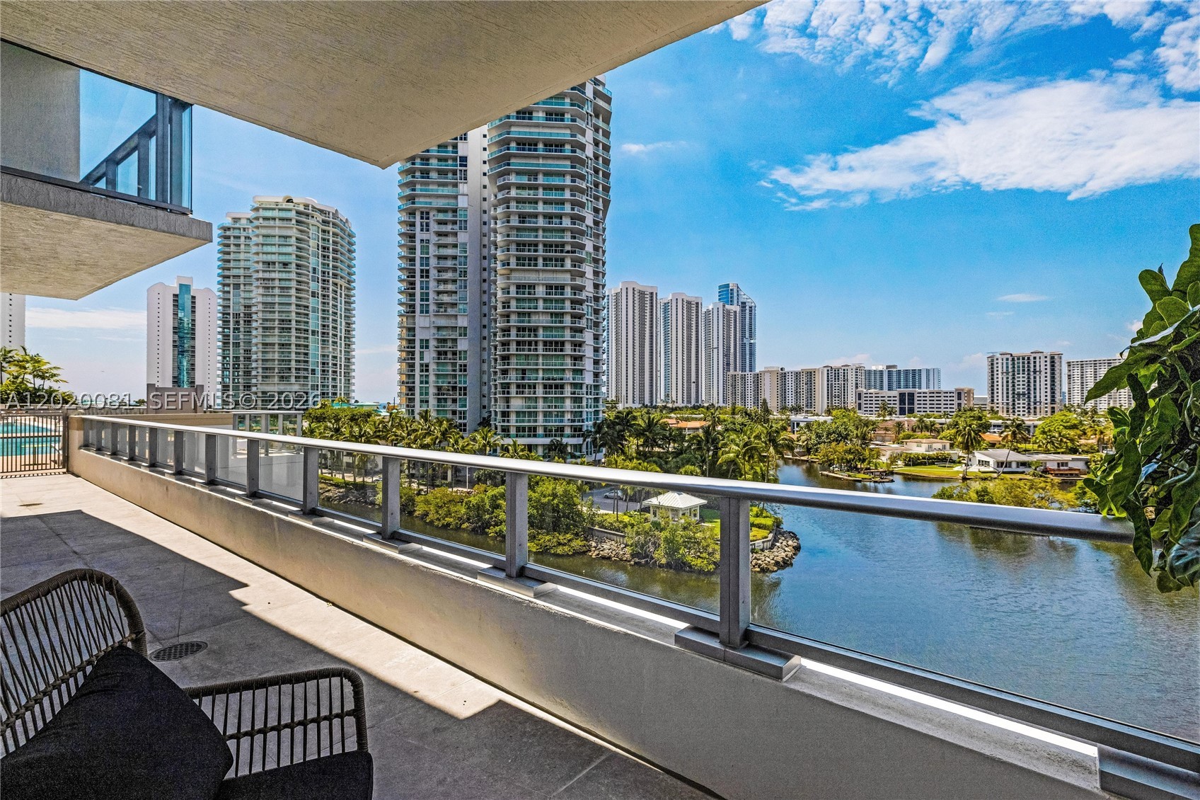 PARQUE TOWERS CONDO - Residential
