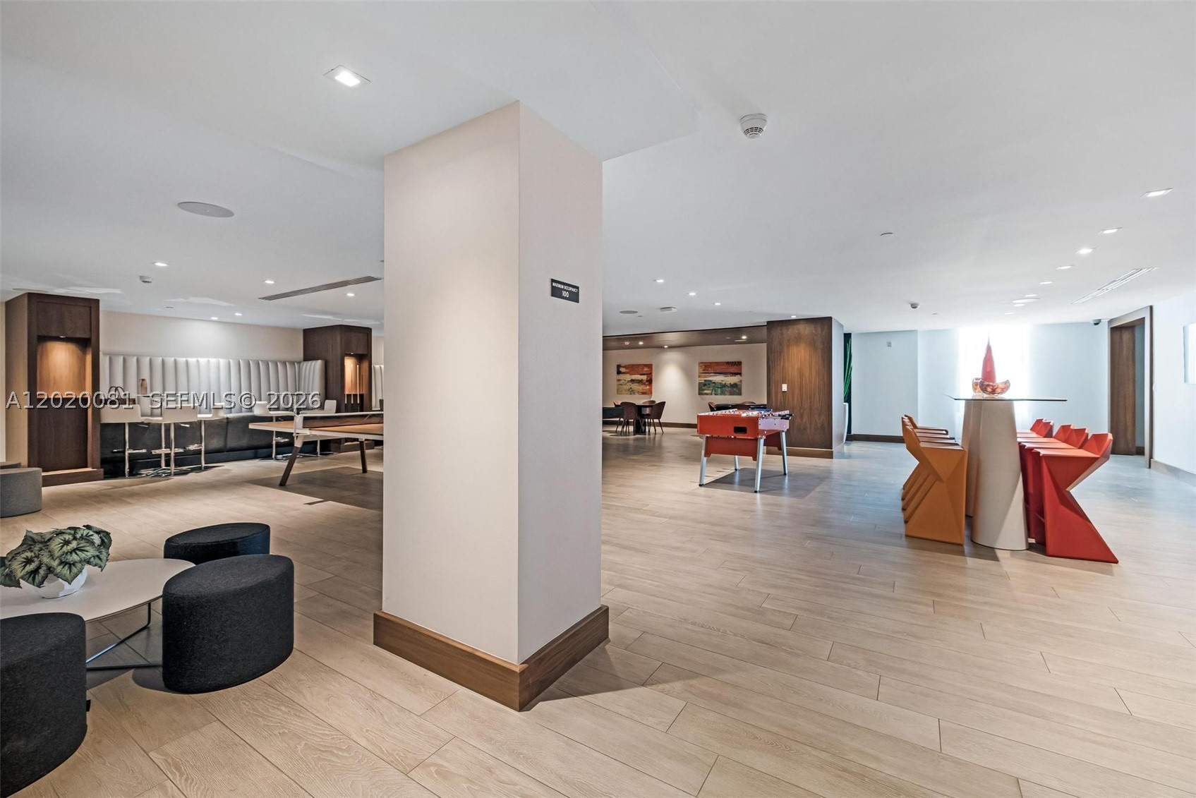 PARQUE TOWERS CONDO - Residential