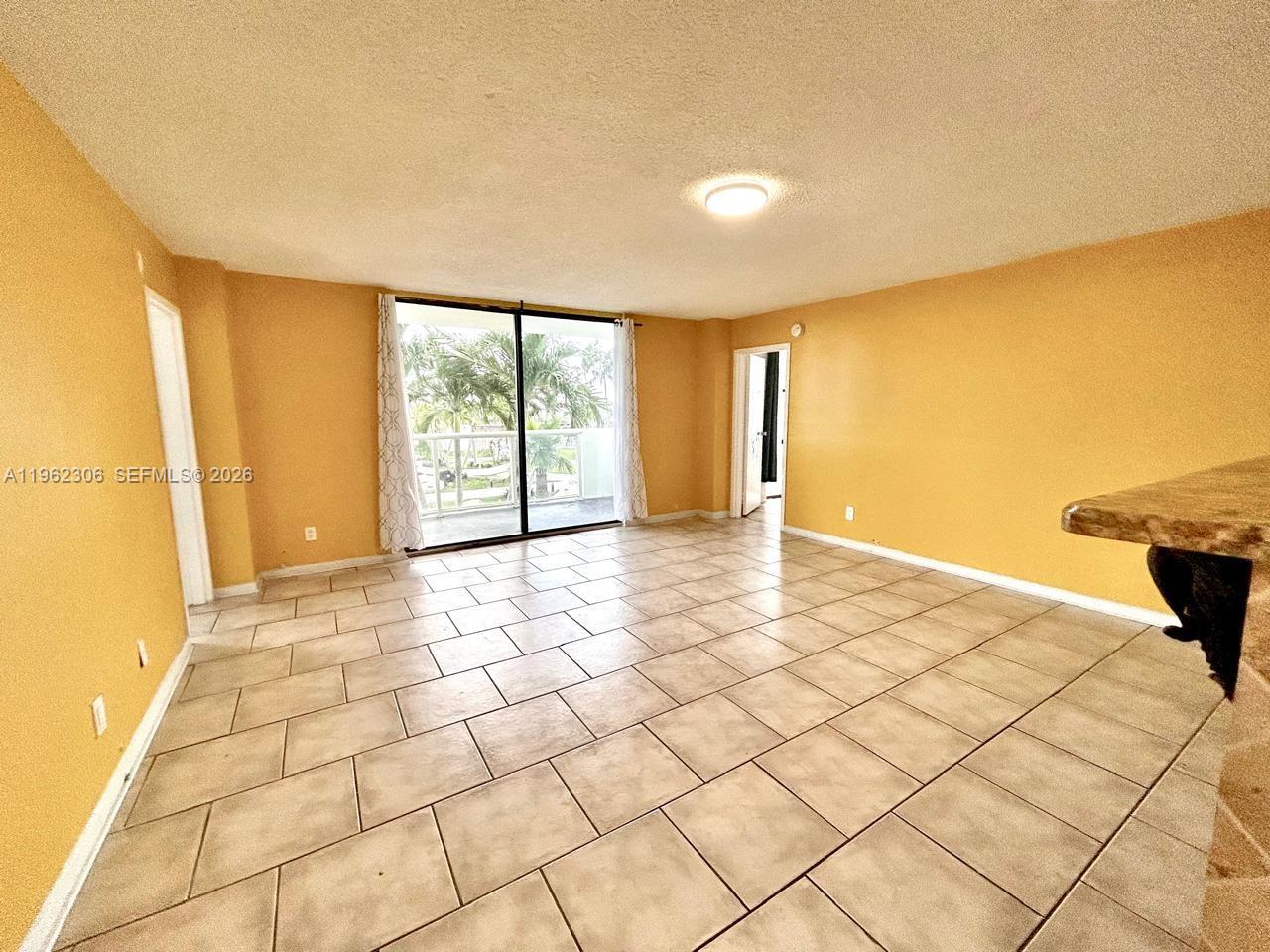 SAILBOAT CAY CONDO - Residential