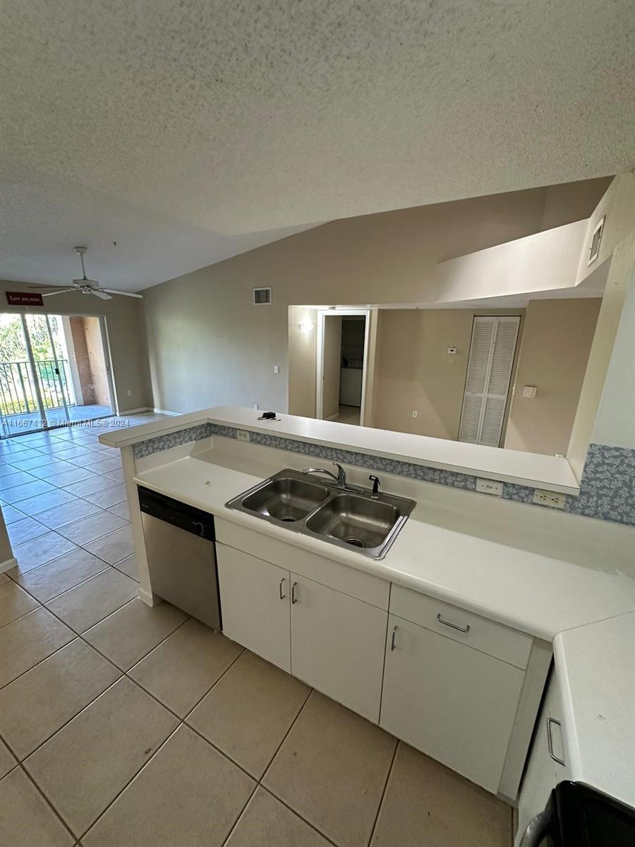 CARRINGTON AT COCONUT CRE - Residential
