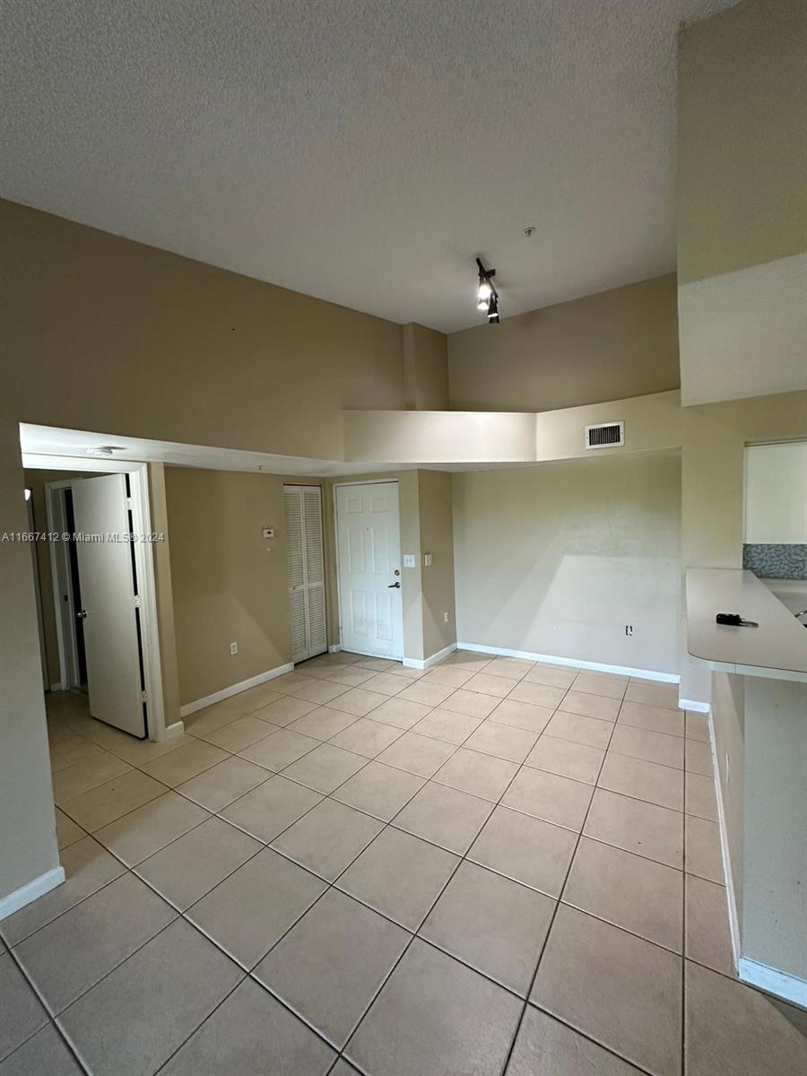 CARRINGTON AT COCONUT CRE - Residential