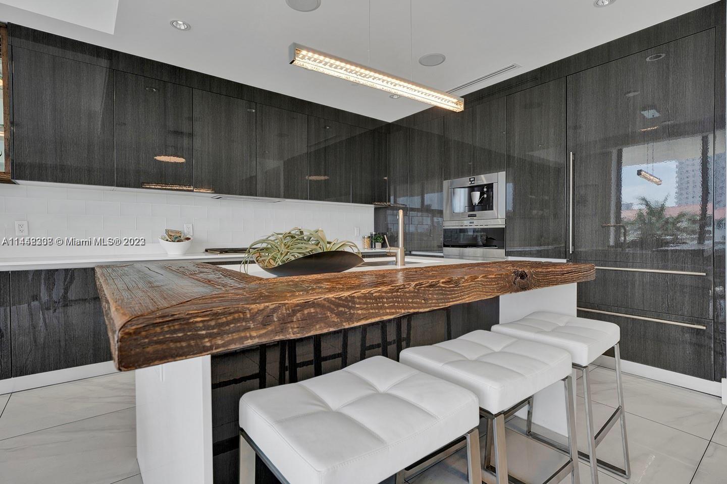 ECHO CONDO - Residential