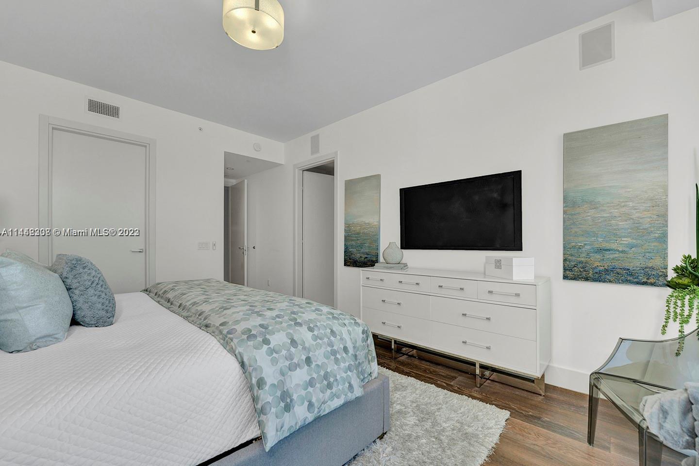 ECHO CONDO - Residential
