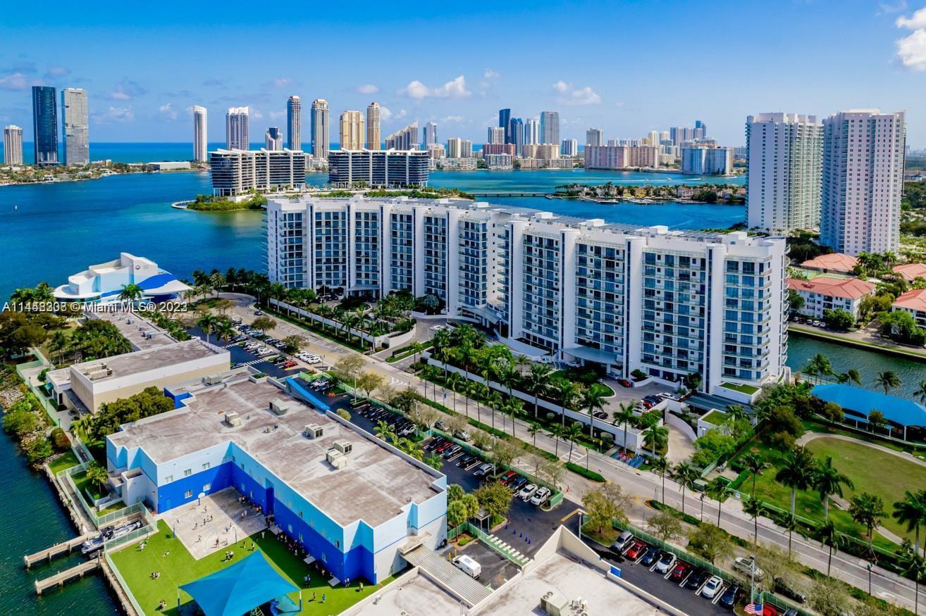 ECHO CONDO - Residential
